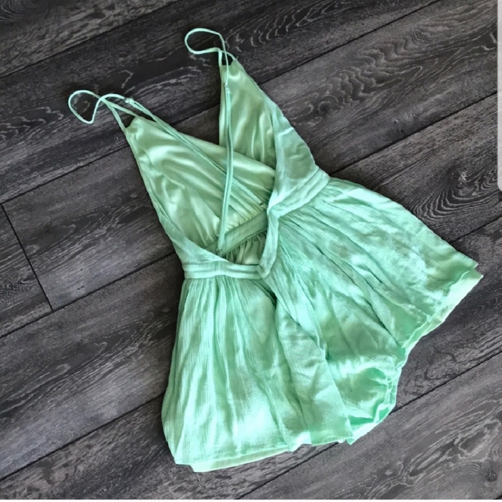 Backless flowy romper. 😍 - Picture 4 of 5